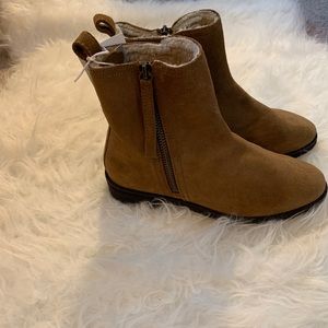 H&M brown suede fuzzy lined boots.